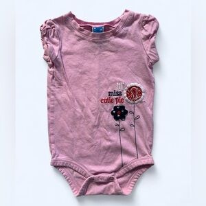 Lil’ Miss Cutie Pie Bodysuit in Pink Girls Size 18 Months Y2K Flowers Target